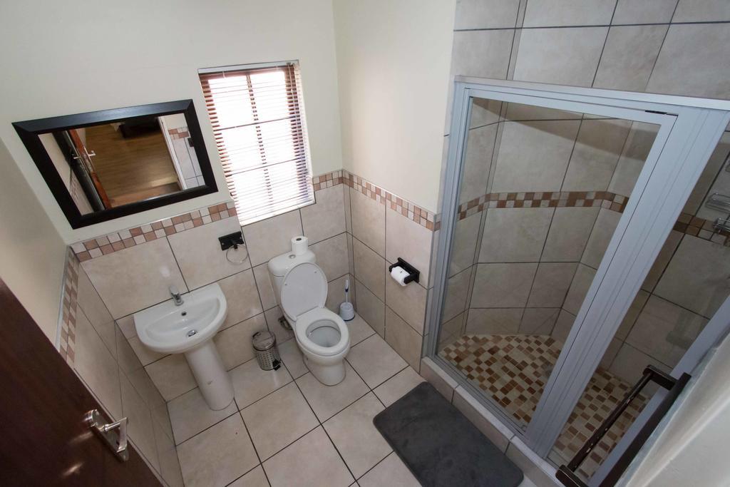 The Nightingale Guesthouse Bloemfontein Kamer foto