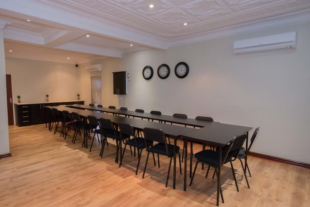 The Nightingale Guesthouse Bloemfontein Buitenkant foto