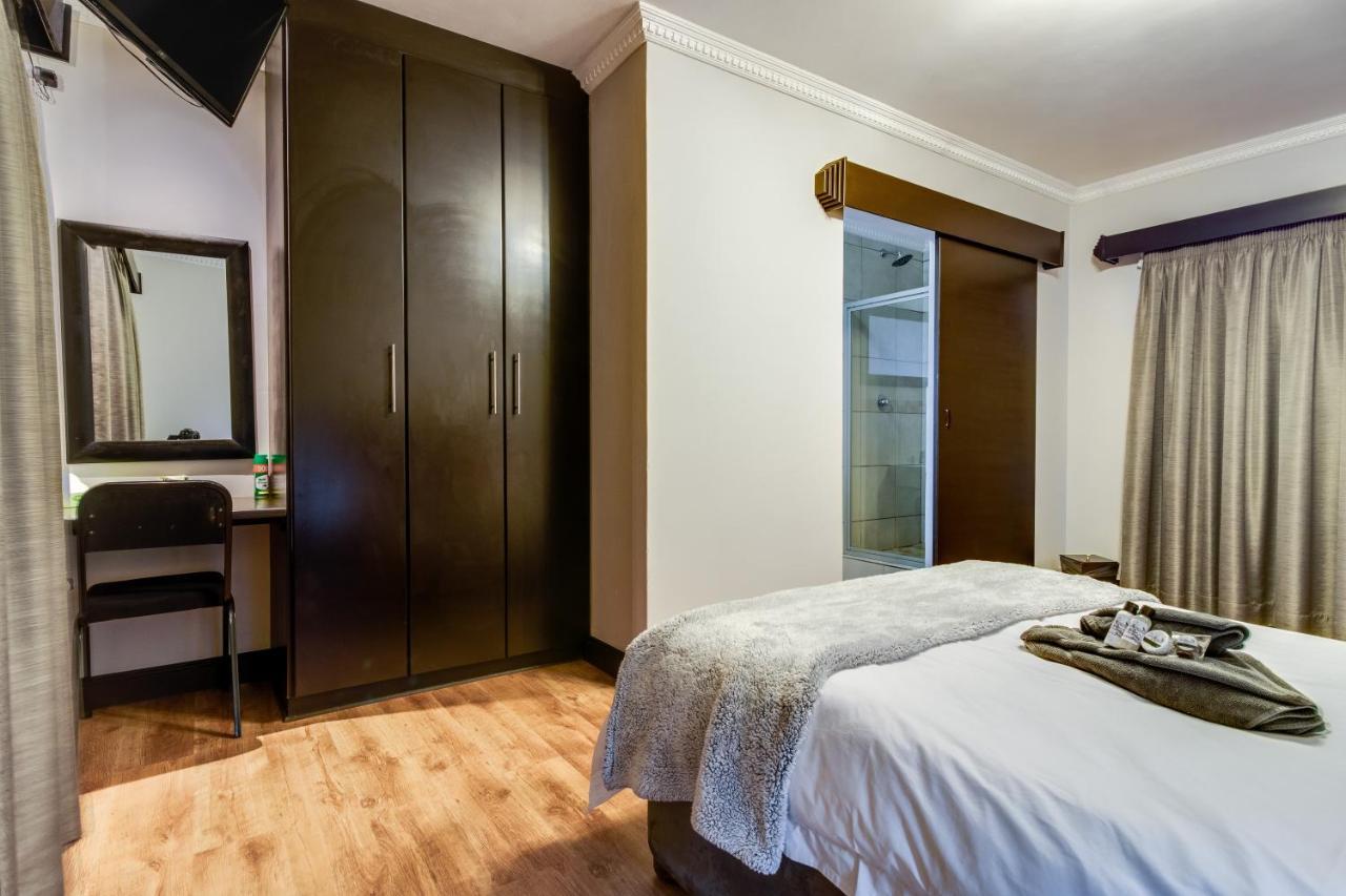 The Nightingale Guesthouse Bloemfontein Buitenkant foto