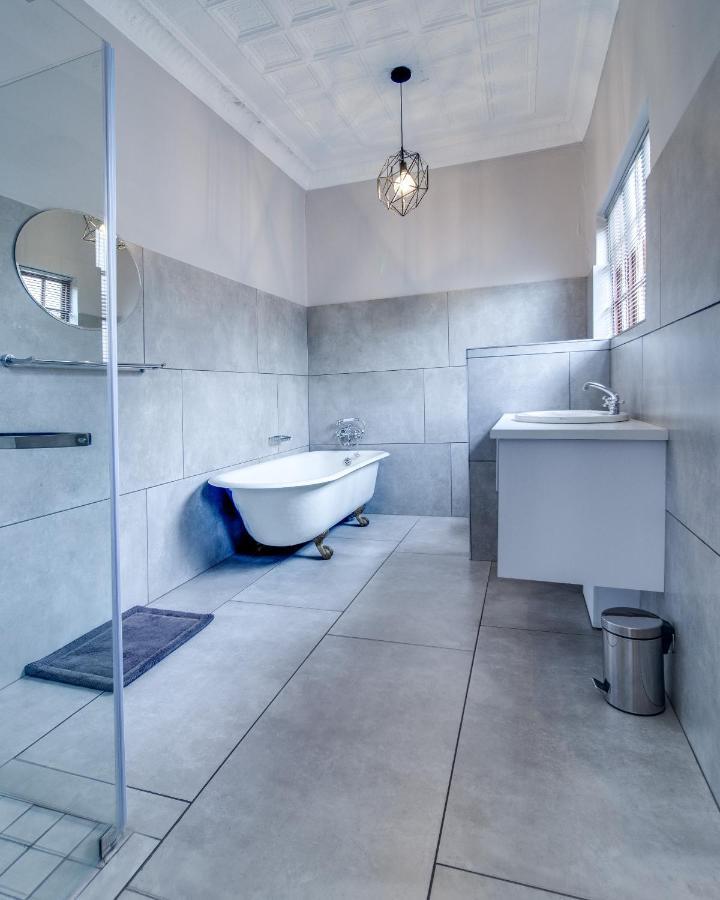 The Nightingale Guesthouse Bloemfontein Buitenkant foto