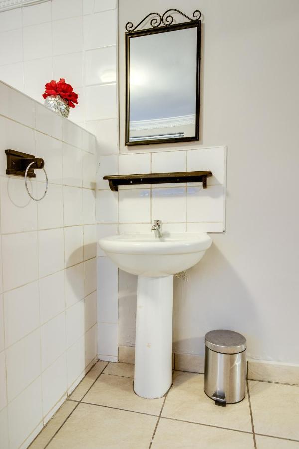 The Nightingale Guesthouse Bloemfontein Buitenkant foto
