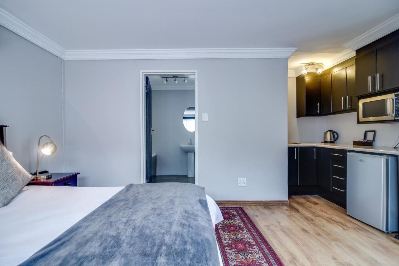 The Nightingale Guesthouse Bloemfontein Buitenkant foto