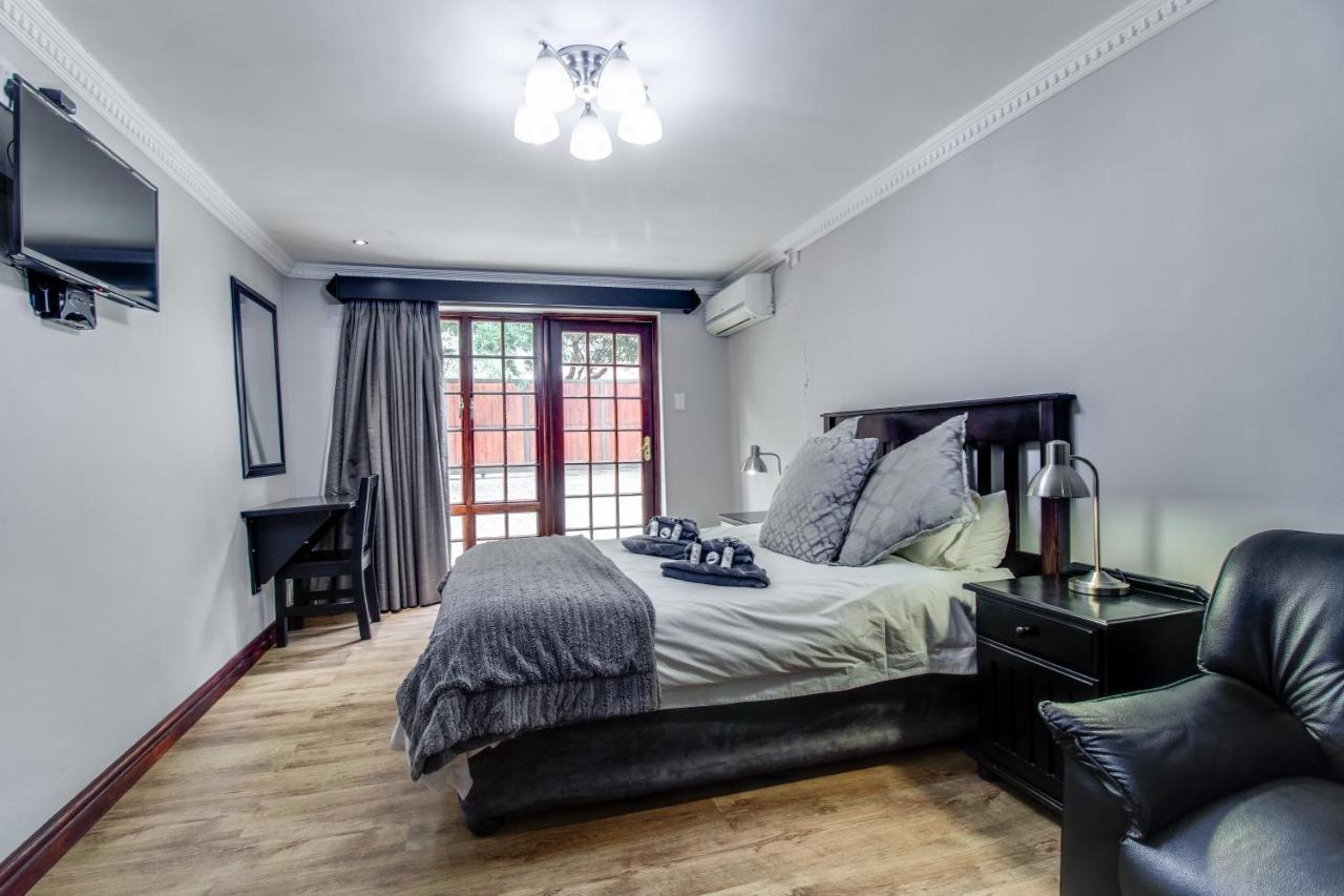 The Nightingale Guesthouse Bloemfontein Buitenkant foto